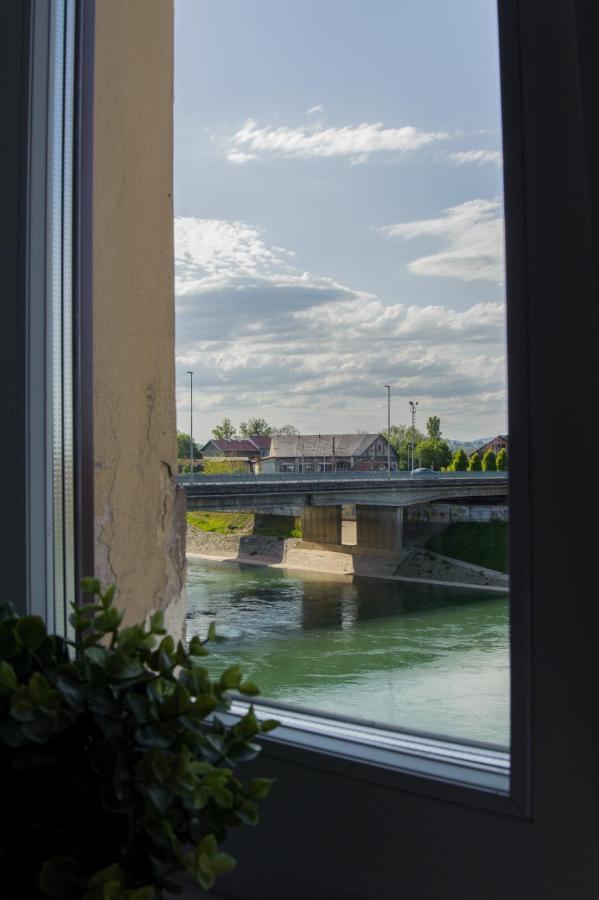 Cozy River View Apartment Karlovac Exterior photo