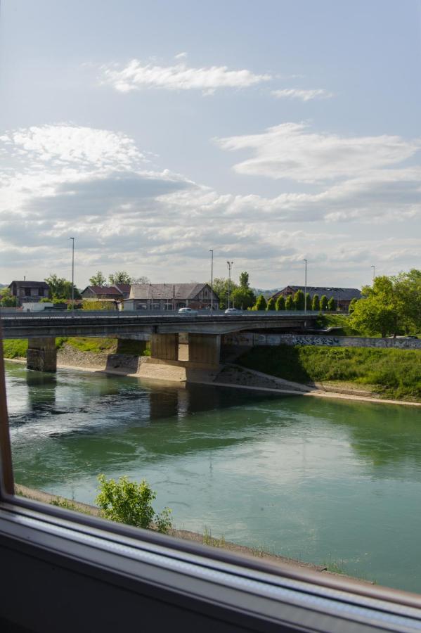 Cozy River View Apartment Karlovac Exterior photo